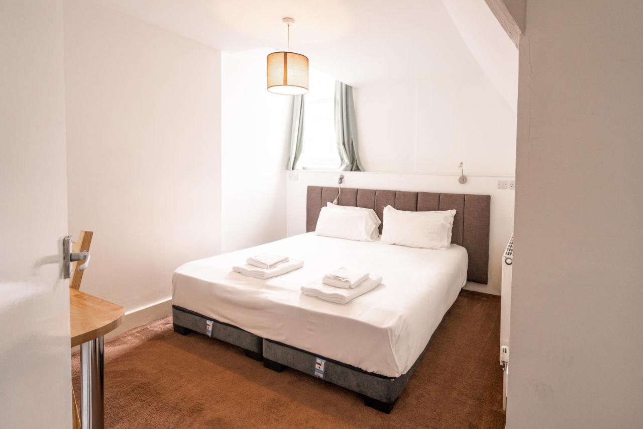 H.V Apartments Шефилд Екстериор снимка
