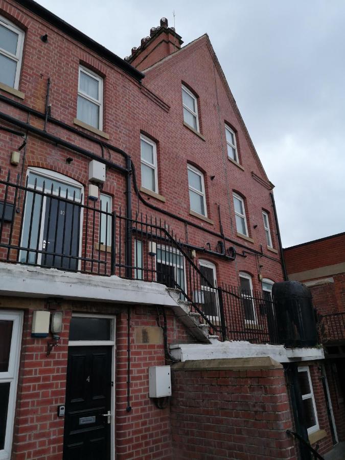 H.V Apartments Шефилд Екстериор снимка